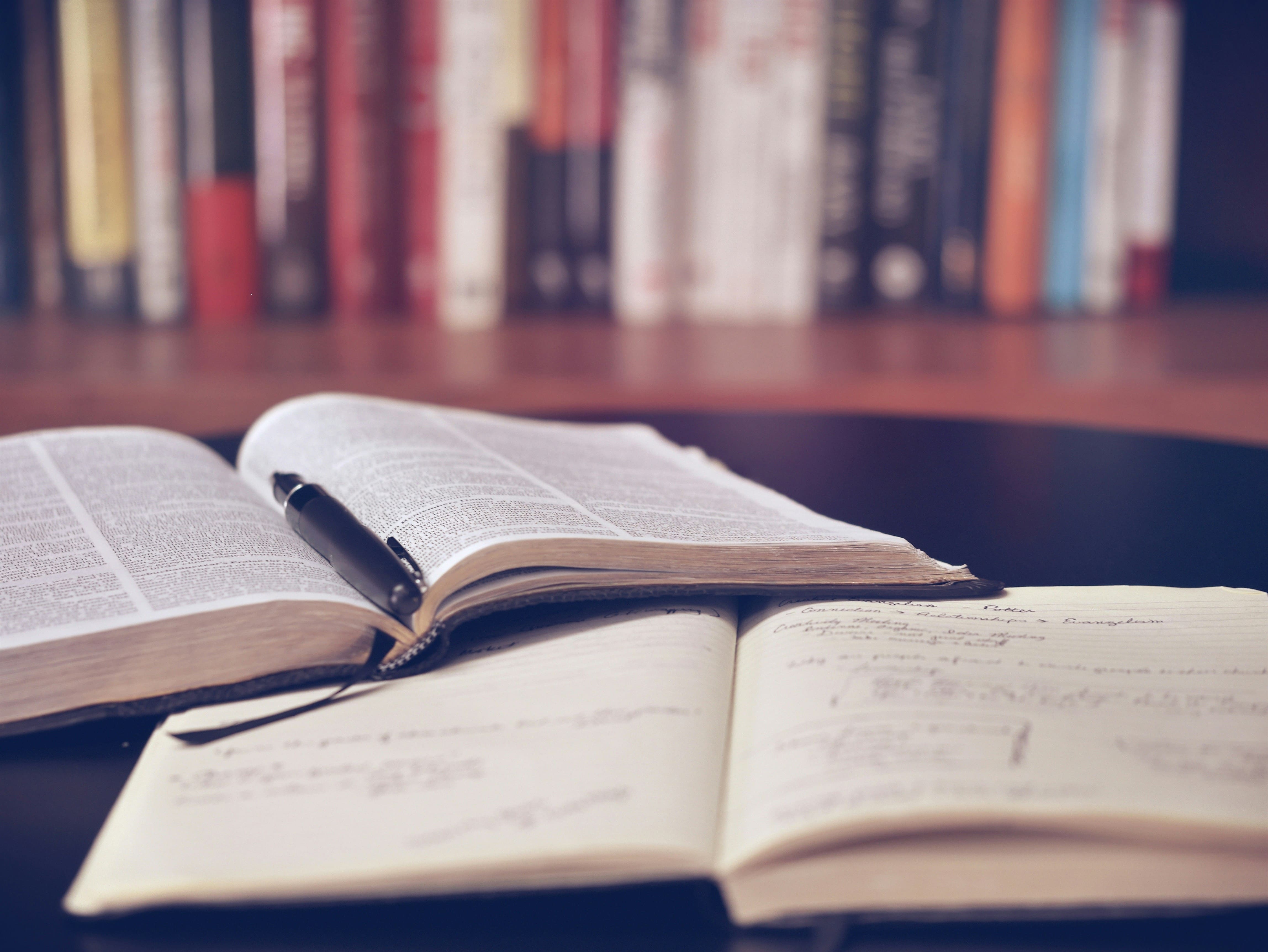 Books Photo: Aaron Burden, Unsplash.